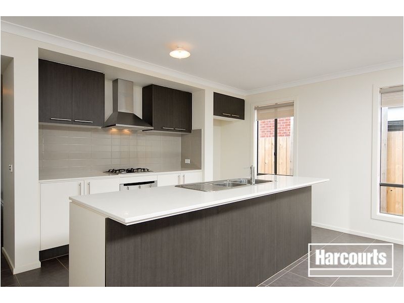 63 Malua Circuit, Sandhurst VIC 3977