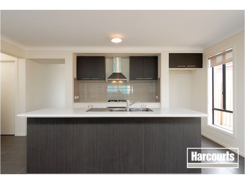 63 Malua Circuit, Sandhurst VIC 3977