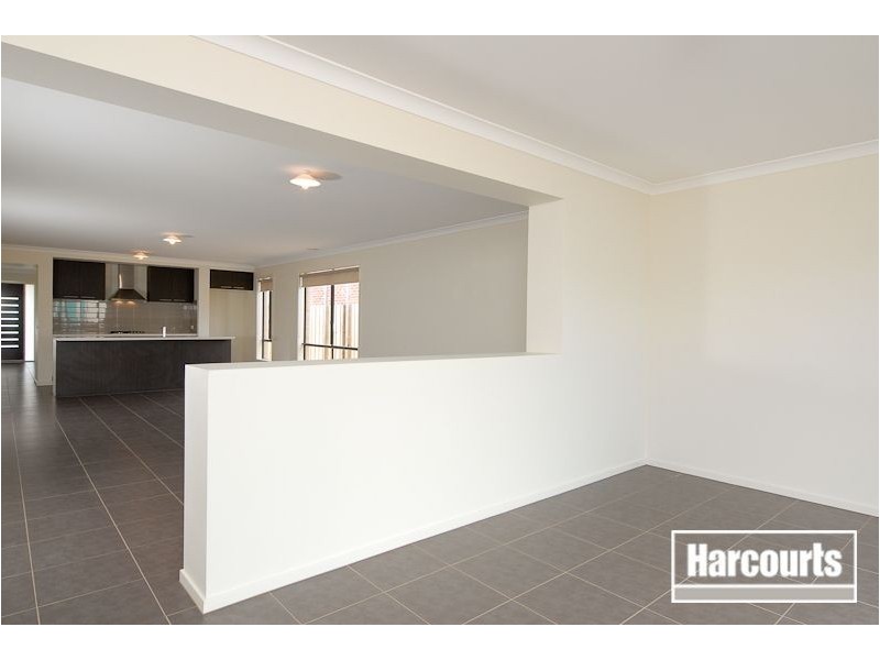 63 Malua Circuit, Sandhurst VIC 3977