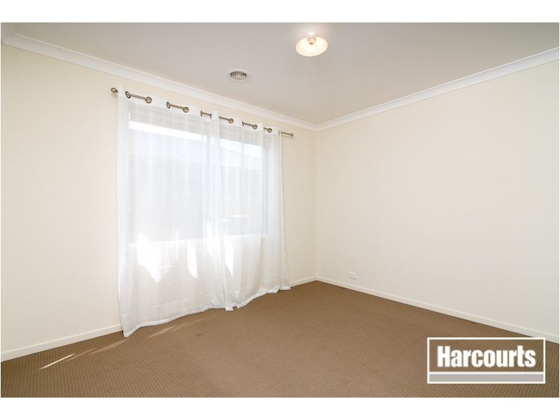 63 Malua Circuit, Sandhurst VIC 3977