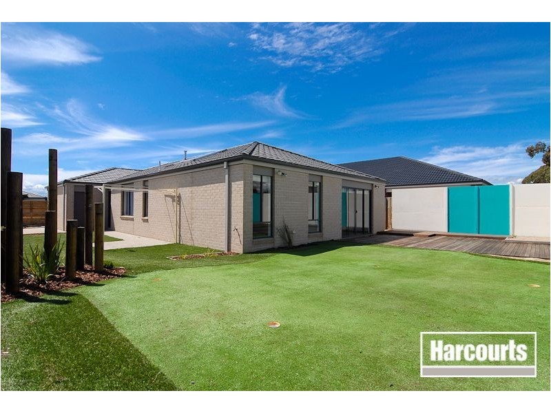 63 Malua Circuit, Sandhurst VIC 3977