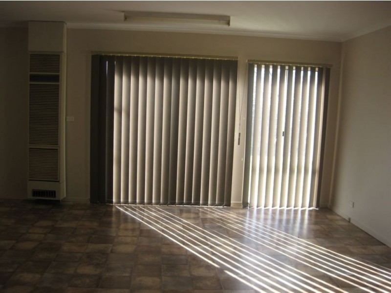 19 Pine Street, Frankston North VIC 3200