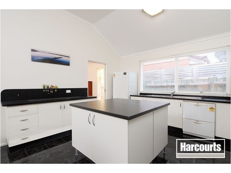 3 Laurel Crescent, Carrum Downs VIC 3201