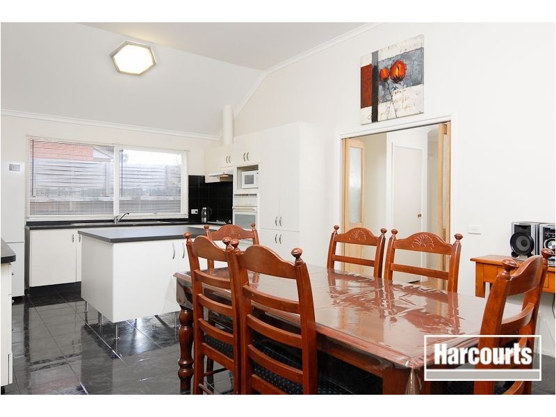 3 Laurel Crescent, Carrum Downs VIC 3201