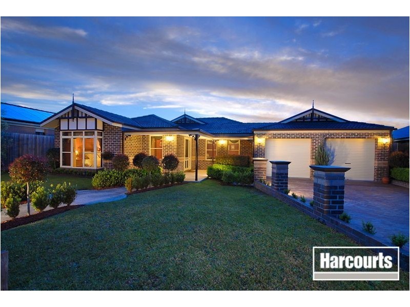 14 Friuli Place, Skye VIC 3977