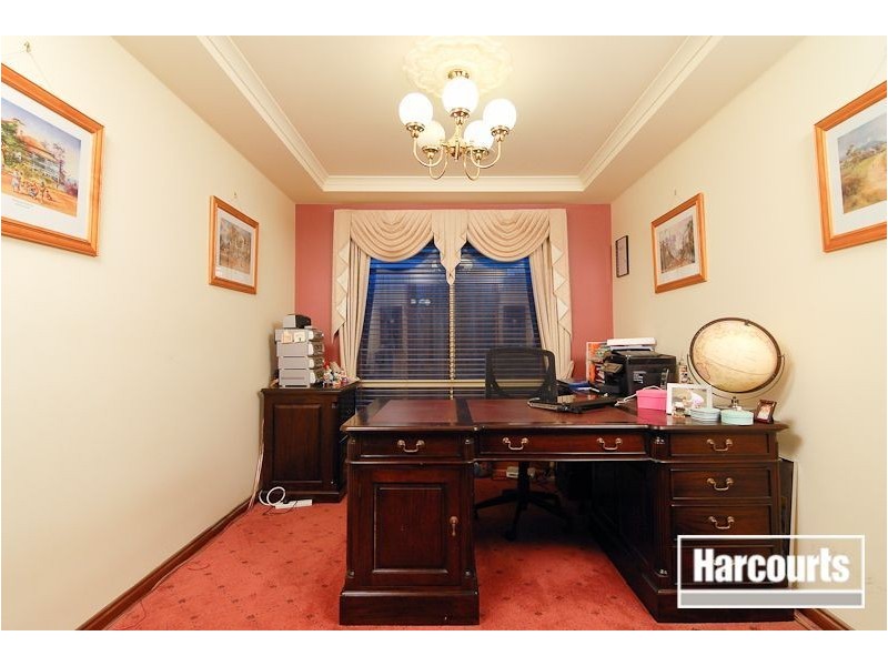 14 Friuli Place, Skye VIC 3977