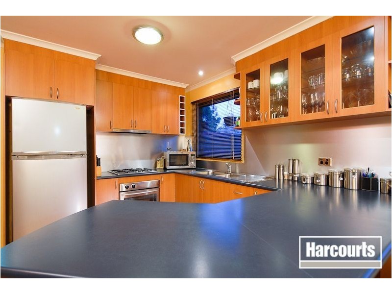 11 Paras Drive, Carrum Downs VIC 3201