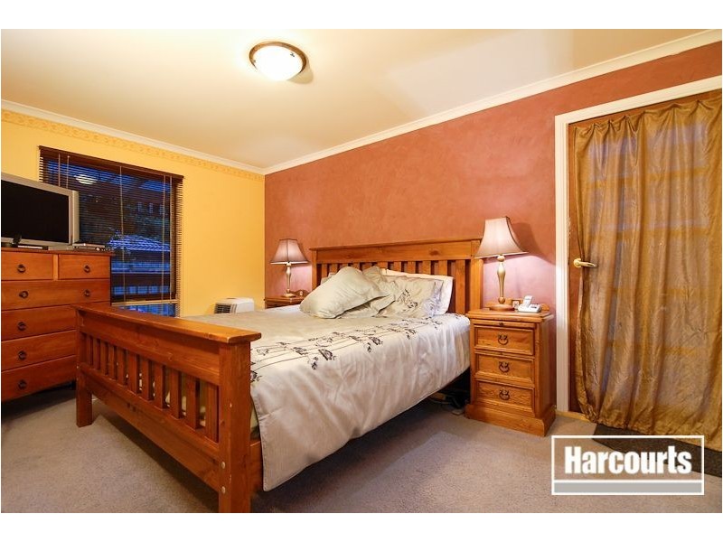 11 Paras Drive, Carrum Downs VIC 3201