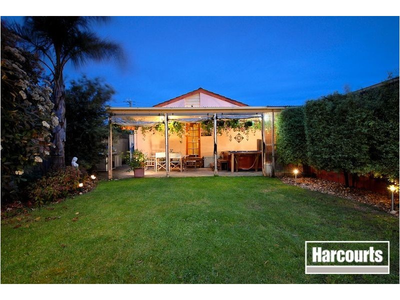 11 Paras Drive, Carrum Downs VIC 3201