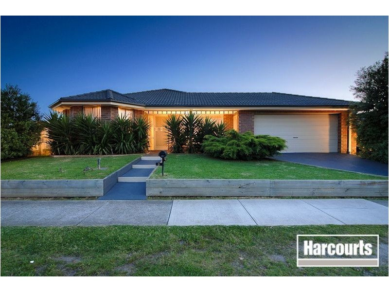 8 Lady Emily Way, Skye VIC 3977