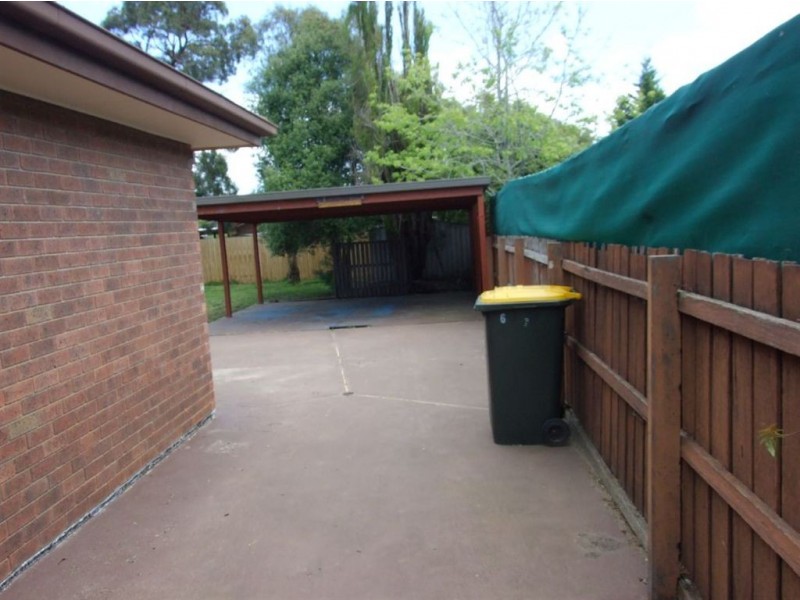6 Honeyeater Place, Carrum Downs VIC 3201