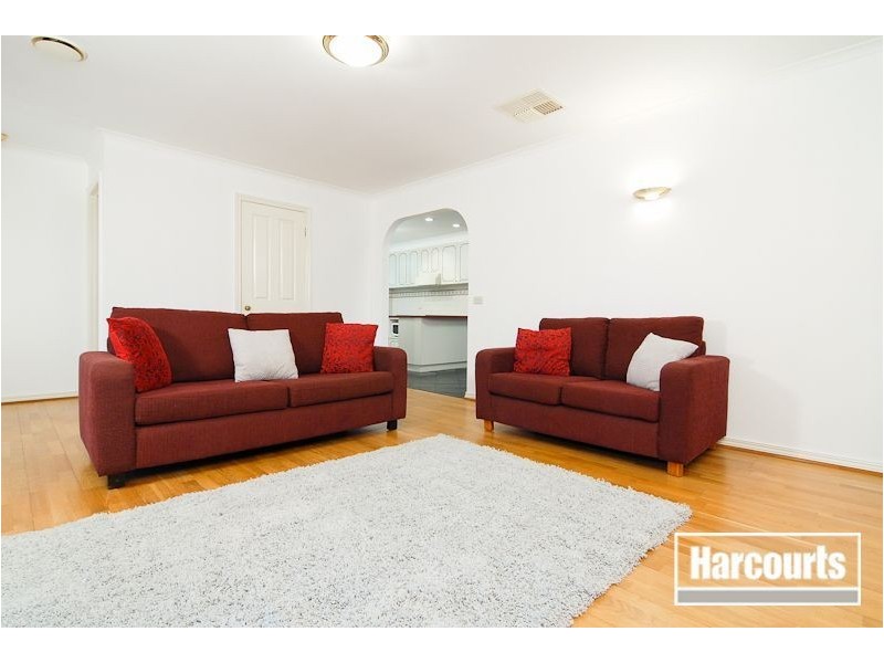 23 Rodney Court, Skye VIC 3977