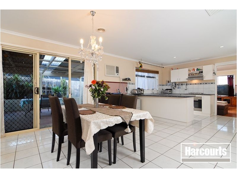 19 Szer Way, Carrum Downs VIC 3201