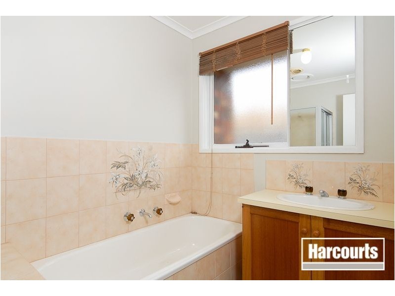 95 Lyrebird Drive, Carrum Downs VIC 3201