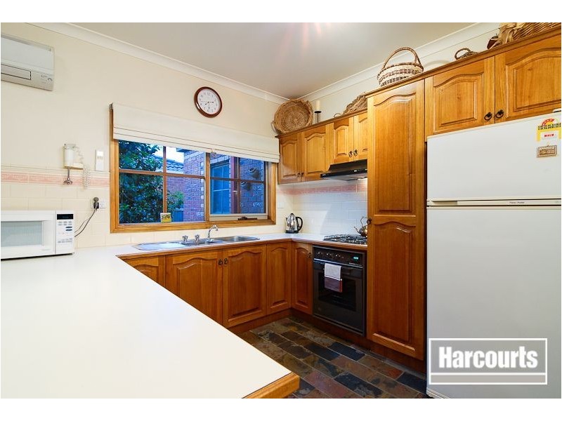 10 Daina Court, Skye VIC 3977