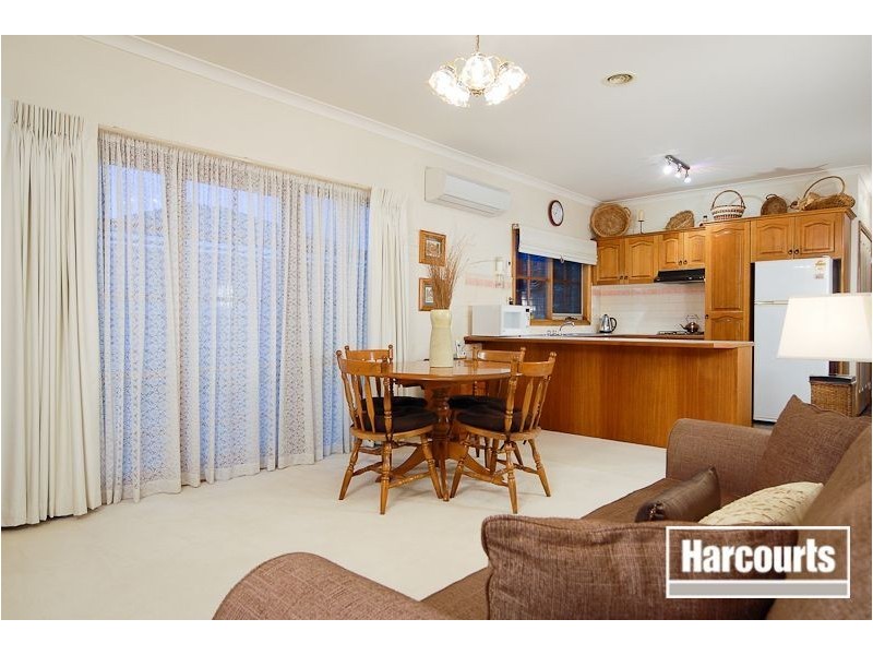 10 Daina Court, Skye VIC 3977