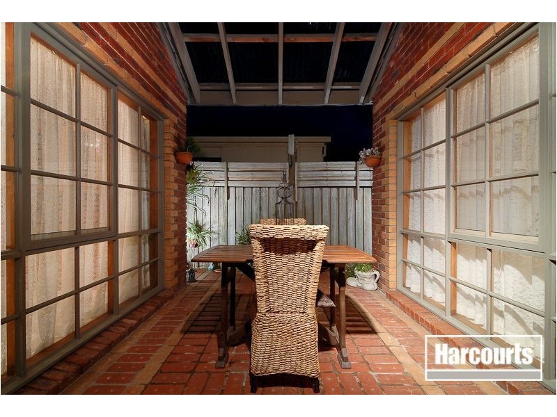 10 Daina Court, Skye VIC 3977