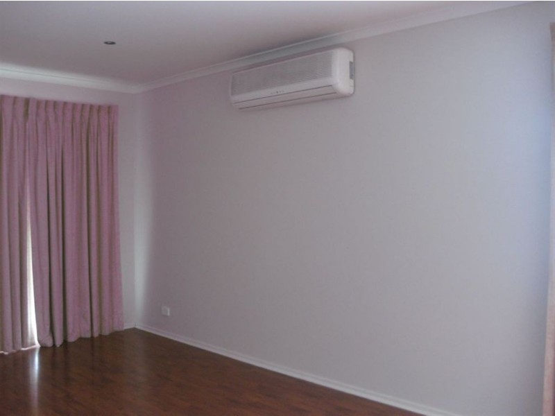 4 Overall Drive, Skye VIC 3977