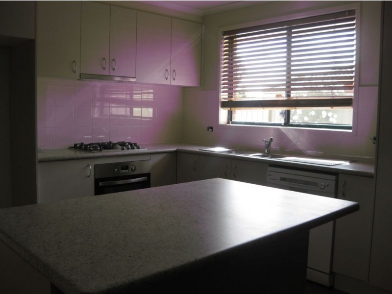 4 Overall Drive, Skye VIC 3977