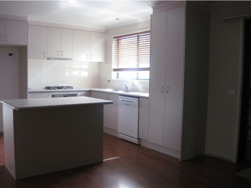 4 Overall Drive, Skye VIC 3977