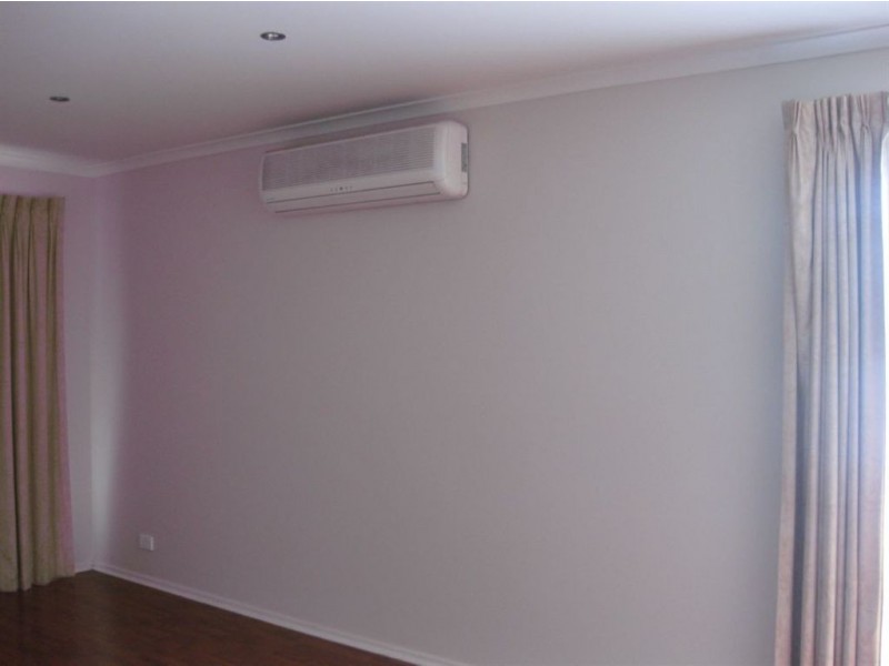 4 Overall Drive, Skye VIC 3977
