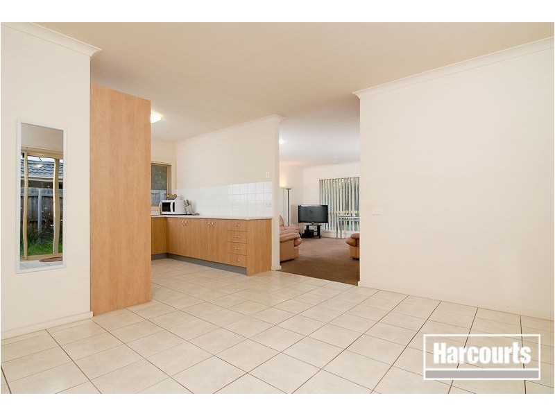 28/55 McClelland Drive, Skye VIC 3977