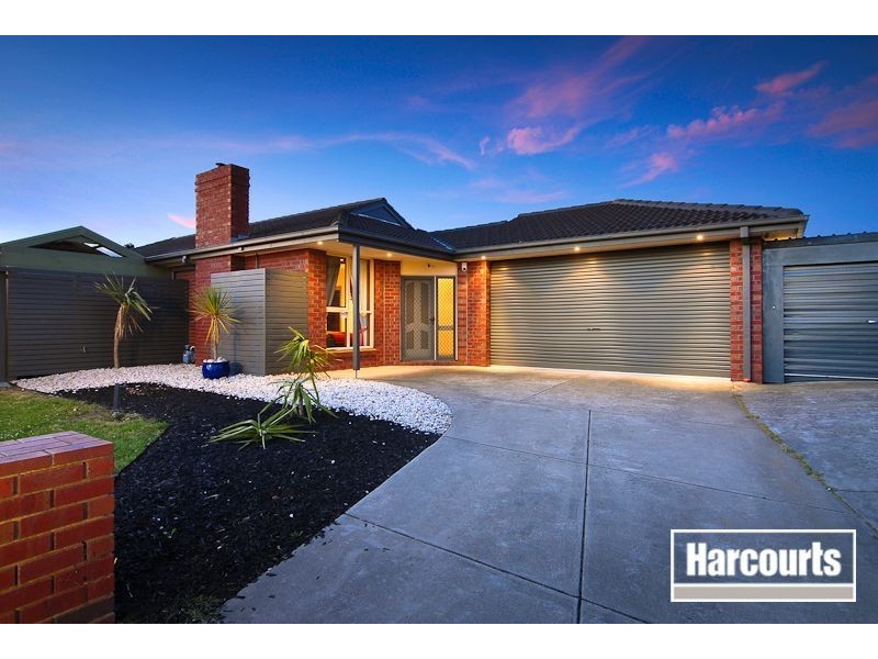 15 Bartolo Court, Cranbourne North VIC 3977