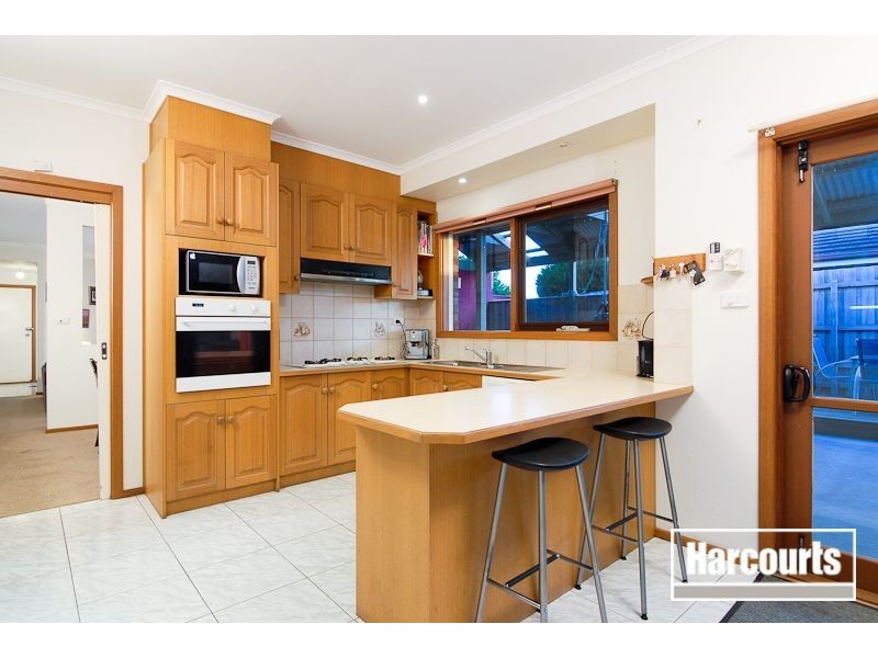 15 Bartolo Court, Cranbourne North VIC 3977