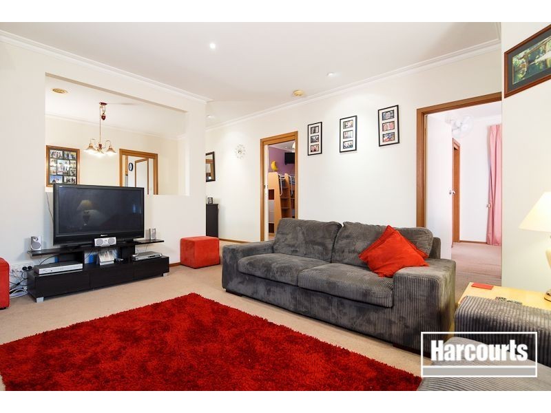 15 Bartolo Court, Cranbourne North VIC 3977