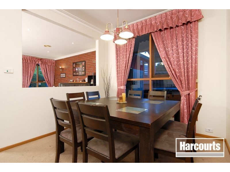 15 Bartolo Court, Cranbourne North VIC 3977