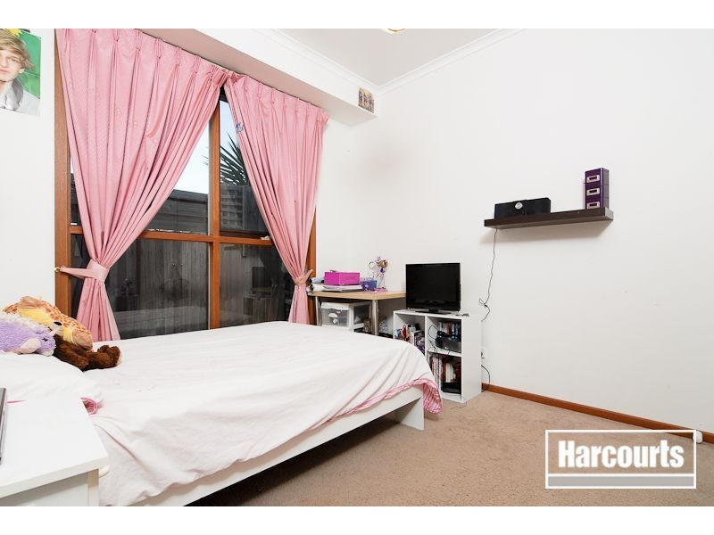 15 Bartolo Court, Cranbourne North VIC 3977