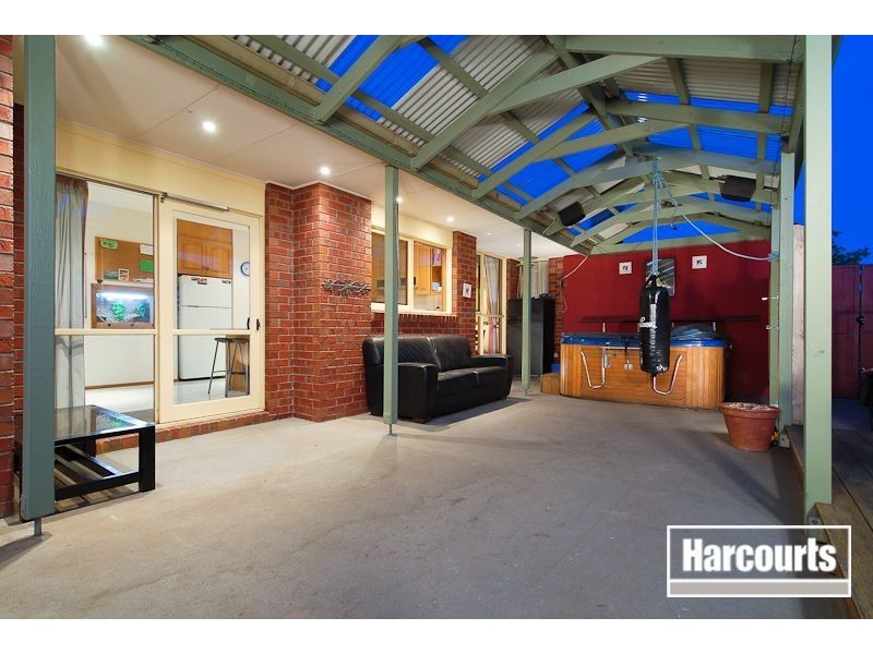 15 Bartolo Court, Cranbourne North VIC 3977