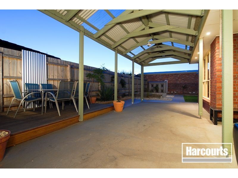 15 Bartolo Court, Cranbourne North VIC 3977