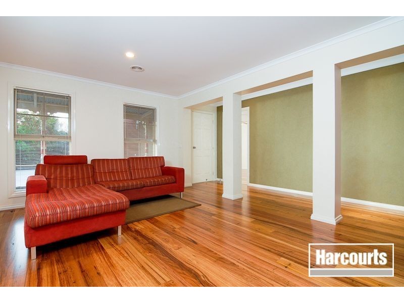 2 Wisteria Court, Skye VIC 3977