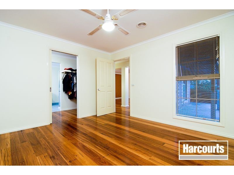 2 Wisteria Court, Skye VIC 3977