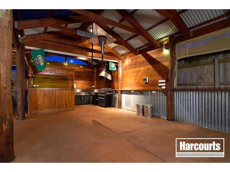 2 Wisteria Court, Skye VIC 3977