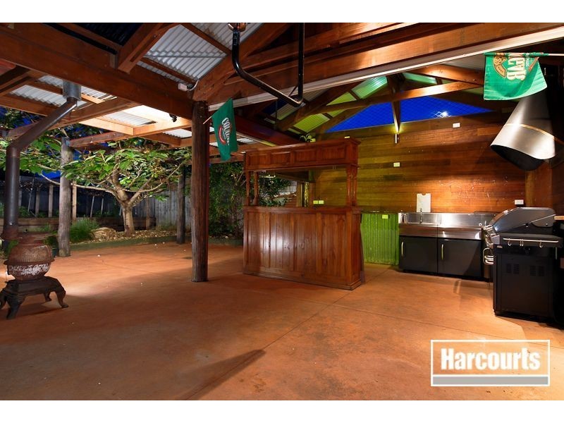 2 Wisteria Court, Skye VIC 3977