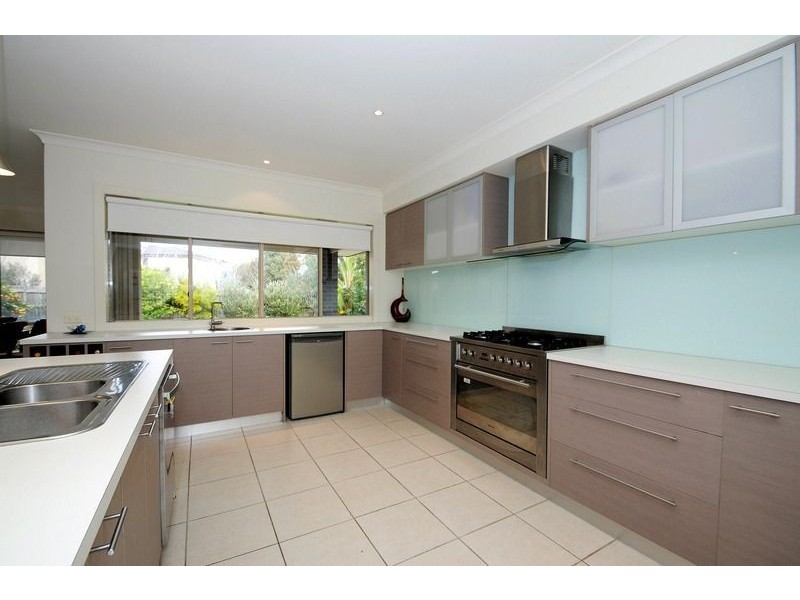 13 Sweet Gum Place, Sandhurst VIC 3977