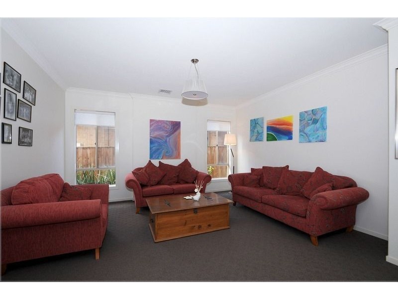 13 Sweet Gum Place, Sandhurst VIC 3977