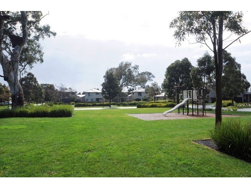 13 Sweet Gum Place, Sandhurst VIC 3977