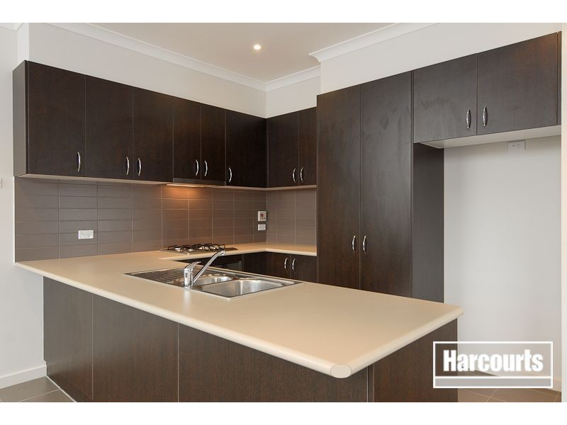 16/70 Sandhurst Boulevard, Sandhurst VIC 3977