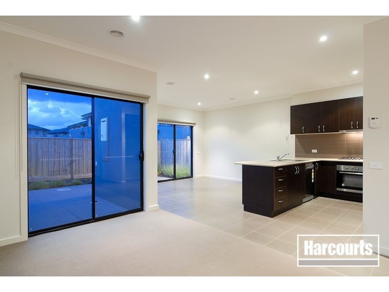 16/70 Sandhurst Boulevard, Sandhurst VIC 3977