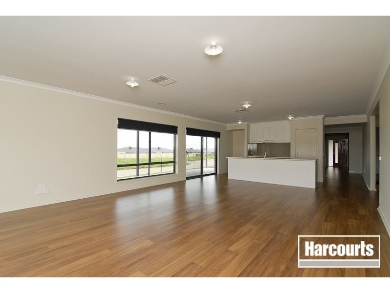 5 Paradise Way, Skye VIC 3977