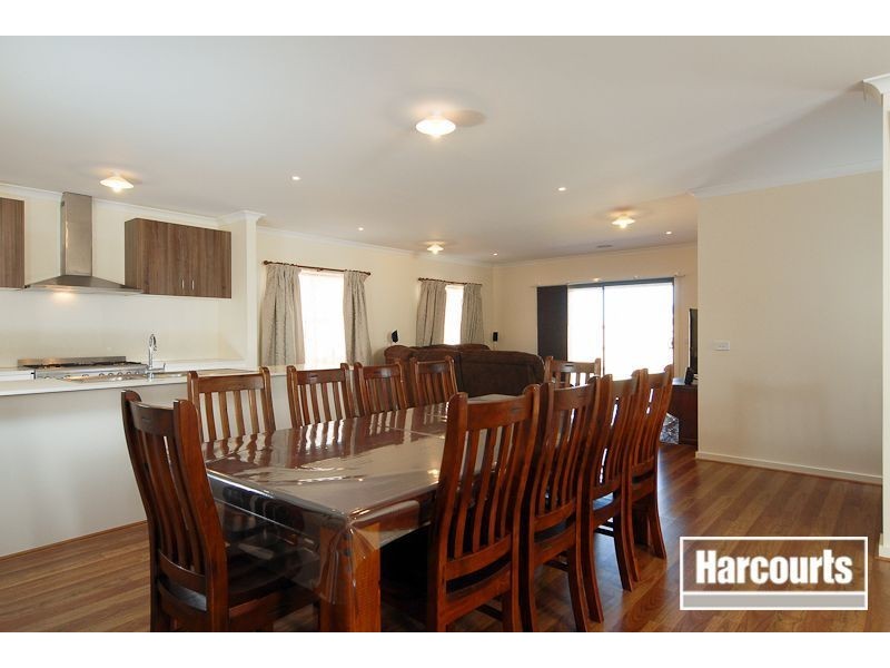 9 Dina Retreat, Carrum Downs VIC 3201