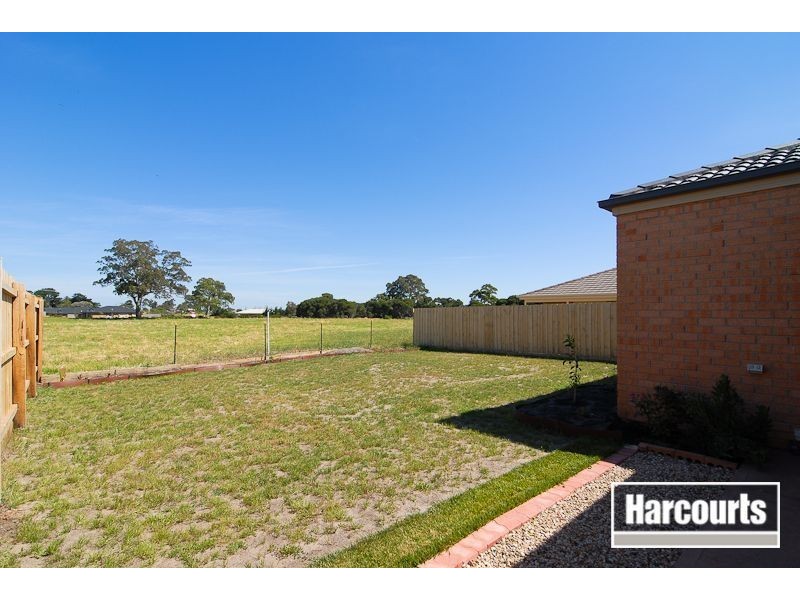 9 Dina Retreat, Carrum Downs VIC 3201