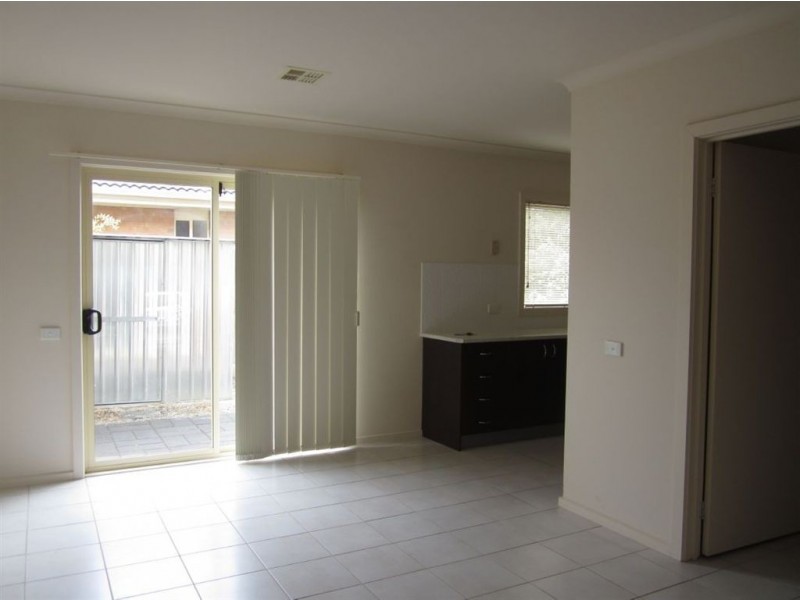 39/55 McClelland Drive, Skye VIC 3977