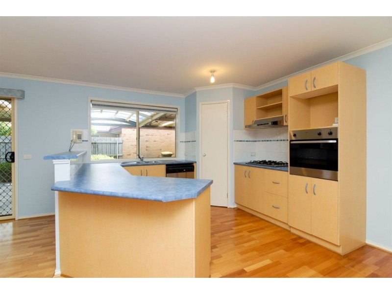 9 Delatite Way, Skye VIC 3977