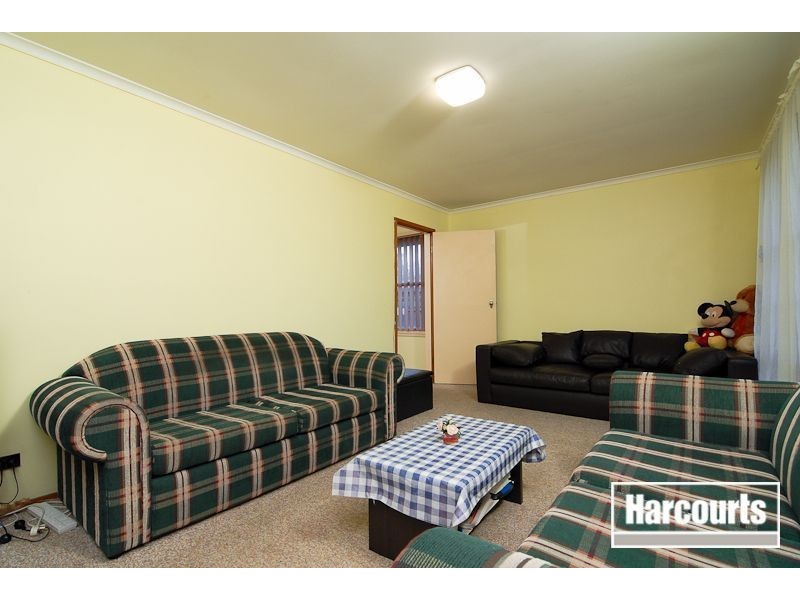16 Wirilda Crescent, Frankston North VIC 3200