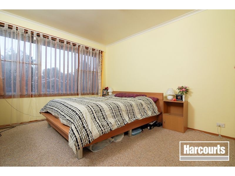 16 Wirilda Crescent, Frankston North VIC 3200