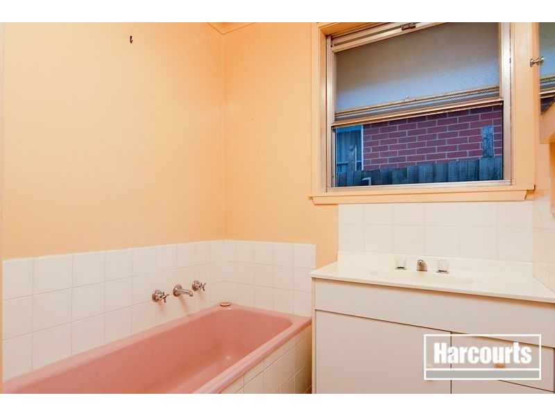 16 Wirilda Crescent, Frankston North VIC 3200